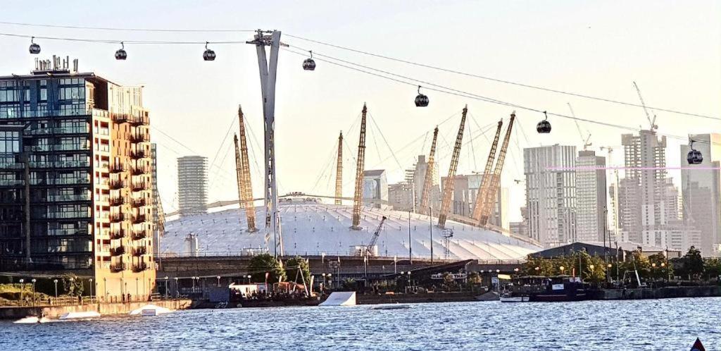 Excel Dock Apartments Londres Exterior foto