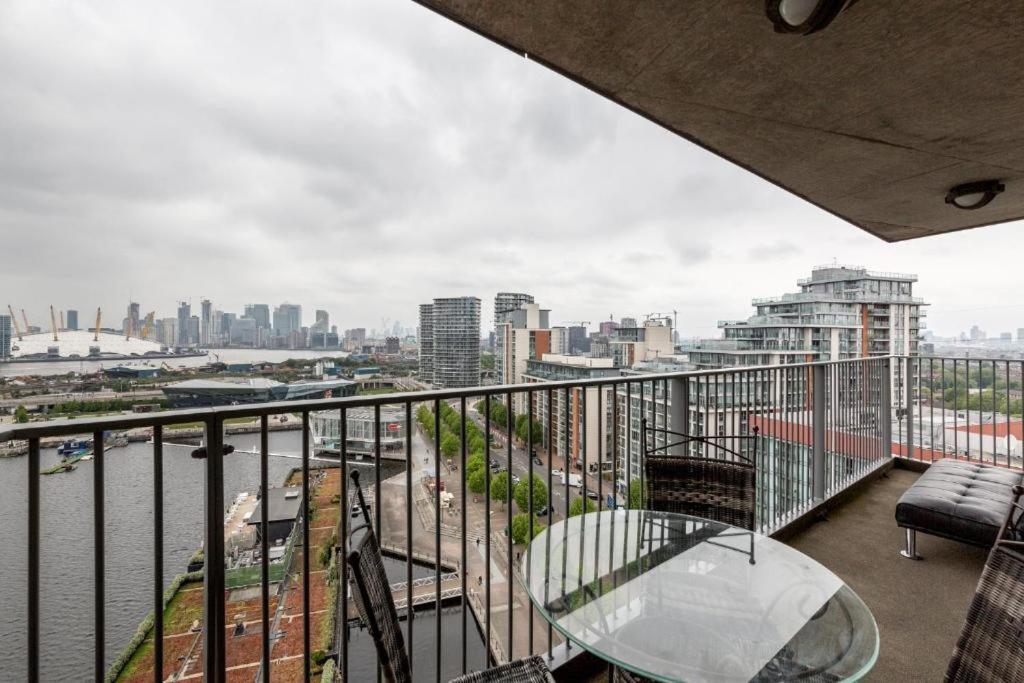 Excel Dock Apartments Londres Exterior foto